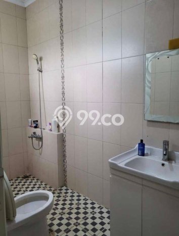 Dijual Murah Rumah dengan Luas Tanah 180m² dan Luas Bangunan 180m² di Area BSD, Tangerang Dijual Murah Rumah dengan Luas Tanah 180m² dan Luas Bangunan 180m² di Area BSD, Tangerang