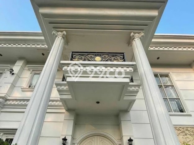 Rumah Mewah LB 968m2 Siap Huni Desain Elegan di BSD, Tangerang Rumah Mewah LB 968m2 Siap Huni Desain Elegan di BSD, Tangerang