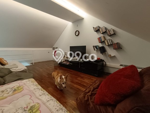 Dijual Cepat Rumah dengan 4 Kamar Tidur dan 3 Kamar Mandi di Kawasan Lippo Karawaci, Tangerang Dijual Cepat Rumah dengan 4 Kamar Tidur dan 3 Kamar Mandi di Kawasan Lippo Karawaci, Tangerang