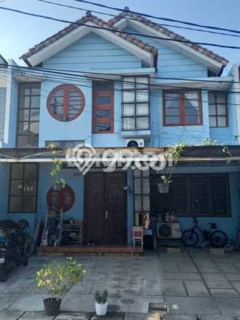 For Sale Hunian Rumah Terawat 5 Kamar di Lippo Karawaci, Tangerang For Sale Hunian Rumah Terawat 5 Kamar di Lippo Karawaci, Tangerang