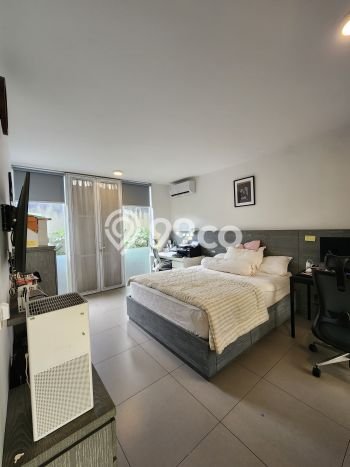 Dijual Rumah Luas Elegan Dengan View Cantik di Gading Serpong, Tangerang Dijual Rumah Luas Elegan Dengan View Cantik di Gading Serpong, Tangerang