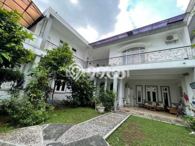 Dijual Rumah Mewah Elegan Dengan View Eksklusif di Alam Sutera, Tangerang Dijual Rumah Mewah Elegan Dengan View Eksklusif di Alam Sutera, Tangerang