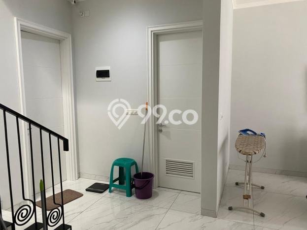 Rumah Elit Modern Tanpa Renovasi di Alam Sutera Tangerang Rumah Elit Modern Tanpa Renovasi di Alam Sutera Tangerang