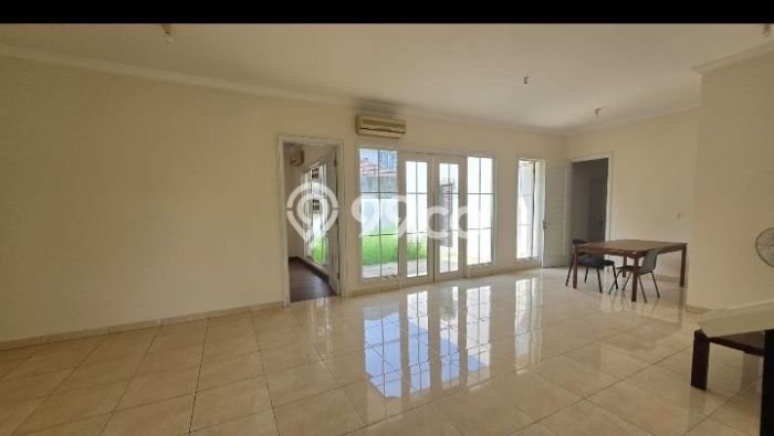 Dijual Rumah Luas Elegan Dengan View Cantik di Alam Sutera, Tangerang Dijual Rumah Luas Elegan Dengan View Cantik di Alam Sutera, Tangerang
