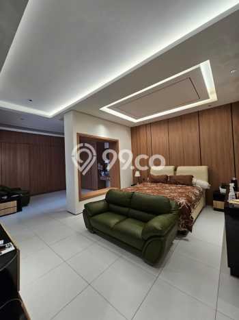 Ready to Use! Luxury House LT 240m2 Desain Modern di Alam Sutera Ready to Use! Luxury House LT 240m2 Desain Modern di Alam Sutera