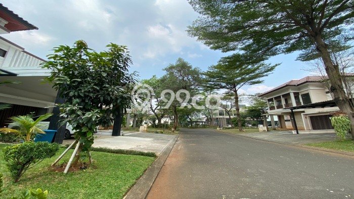 Jual Rumah Luas Megah Dengan View Eksklusif di Alam Sutera, Tangerang Jual Rumah Luas Megah Dengan View Eksklusif di Alam Sutera, Tangerang