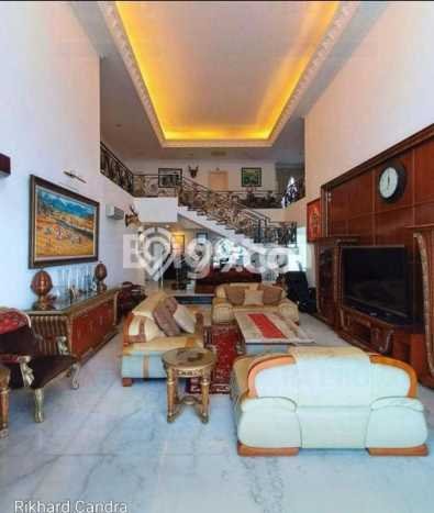 For Sale! Premium House LT 688m2 Desain Elegan di Pakubuwono For Sale! Premium House LT 688m2 Desain Elegan di Pakubuwono