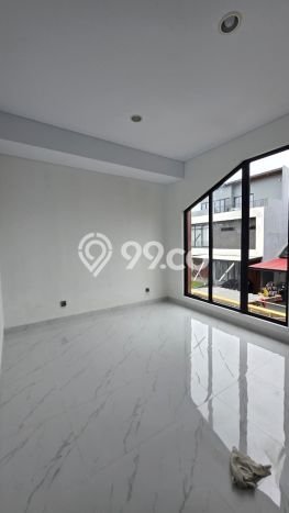 For Sale! Luxury House LT 102m2 Desain Elegan di Alam Sutera For Sale! Luxury House LT 102m2 Desain Elegan di Alam Sutera