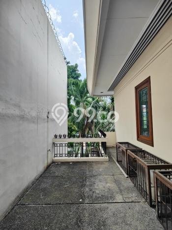 Ready to Use! Luxury House LT 630m2 Desain Modern di Pondok Indah Ready to Use! Luxury House LT 630m2 Desain Modern di Pondok Indah