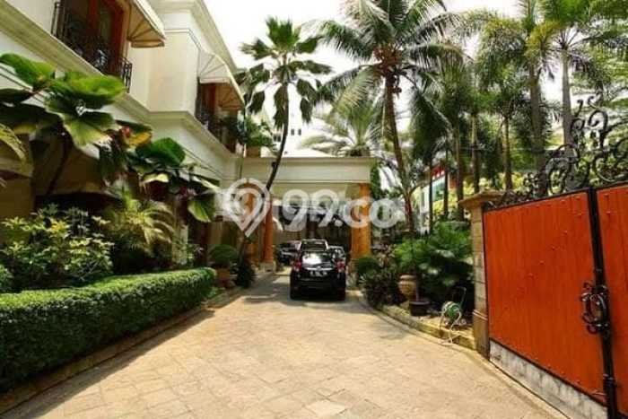 For Sale Rumah Mewah Exclusive di Menteng, Jakarta Pusat For Sale Rumah Mewah Exclusive di Menteng, Jakarta Pusat