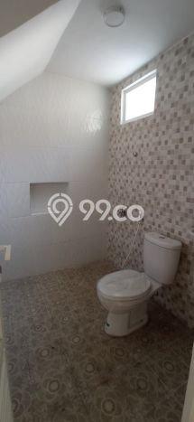 Jual Rumah Strategis Bagus Punya 3 KT di Rungkut Surabaya SHM Jual Rumah Strategis Bagus Punya 3 KT di Rungkut Surabaya SHM