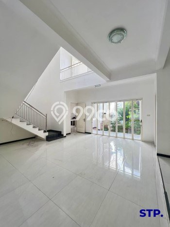 Dijual Rumah Premium dengan Fasilitas Sekitar Lengkap di Mulyorejo, Surabaya Dijual Rumah Premium dengan Fasilitas Sekitar Lengkap di Mulyorejo, Surabaya