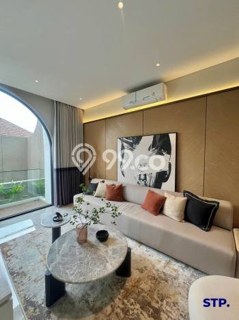 Hunian Elit LB 332m2 Siap Huni Desain Elegan di Pakis, Surabaya Hunian Elit LB 332m2 Siap Huni Desain Elegan di Pakis, Surabaya
