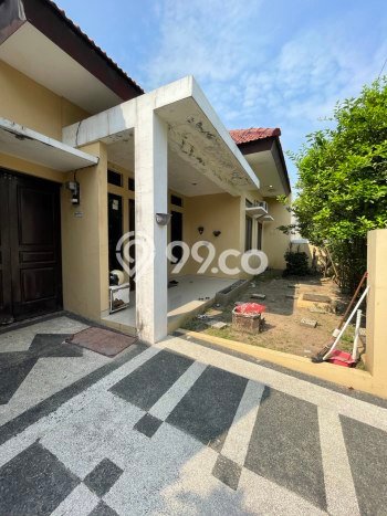 For Sale Rumah Mewah Exclusive di Tenggilis Mejoyo, Surabaya For Sale Rumah Mewah Exclusive di Tenggilis Mejoyo, Surabaya