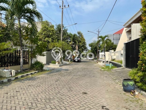 For Sale Rumah Mewah Exclusive di Tenggilis Mejoyo, Surabaya For Sale Rumah Mewah Exclusive di Tenggilis Mejoyo, Surabaya