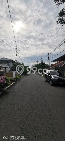 Dijual Hunian Rumah Terawat 4 Kamar di Jemursari, Surabaya Dijual Hunian Rumah Terawat 4 Kamar di Jemursari, Surabaya