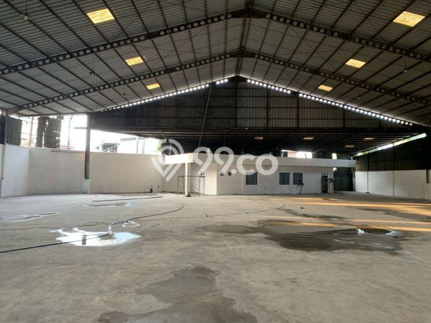 Unit Gudang Dijual di Tandes Surabaya 2948m2 Unit Gudang Dijual di Tandes Surabaya 2948m2