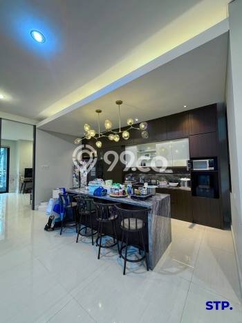 For Sale Rumah Elit Exclusive di Sukolilo, Surabaya For Sale Rumah Elit Exclusive di Sukolilo, Surabaya