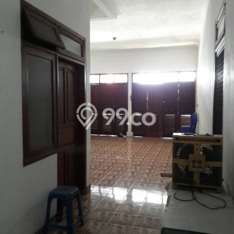Rumah Elit LB 400m2 Siap Pakai Desain Elegan di Kendangsari, Surabaya Rumah Elit LB 400m2 Siap Pakai Desain Elegan di Kendangsari, Surabaya