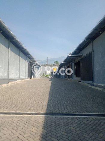 Unit Gudang Dijual di Singosari Malang Luas Tanah 7000m2, Luas Bangunan 4376m2 Unit Gudang Dijual di Singosari Malang Luas Tanah 7000m2, Luas Bangunan 4376m2