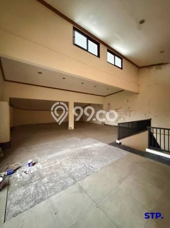 Unit Kantor Dijual di Gayungan Surabaya Luas Tanah 373m2, Luas Bangunan 575m2 Unit Kantor Dijual di Gayungan Surabaya Luas Tanah 373m2, Luas Bangunan 575m2