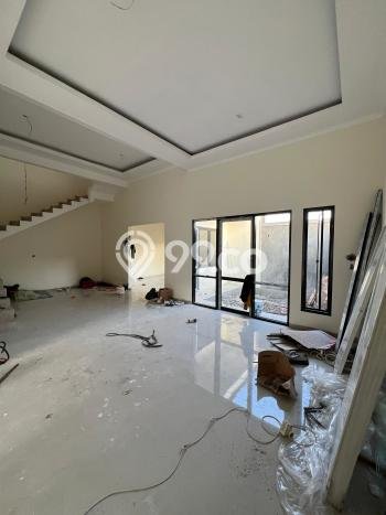 Rumah Luas Asri 5 KT Siap Huni di Medokan Ayu Surabaya Rumah Luas Asri 5 KT Siap Huni di Medokan Ayu Surabaya