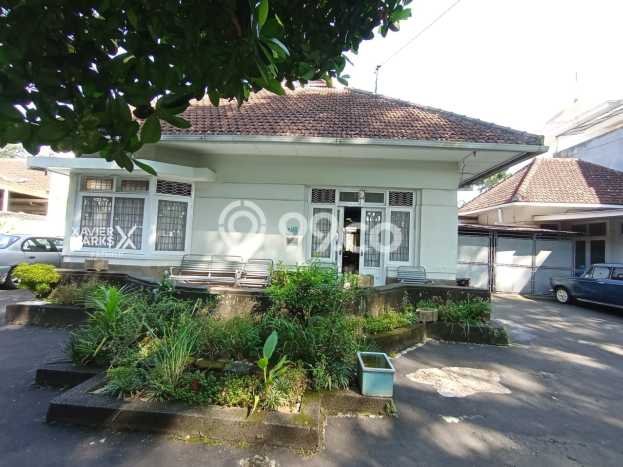 Hunian Mewah LB 330m2 Siap Pakai Desain Elegan di Oro-Oro Dowo, Malang Hunian Mewah LB 330m2 Siap Pakai Desain Elegan di Oro-Oro Dowo, Malang