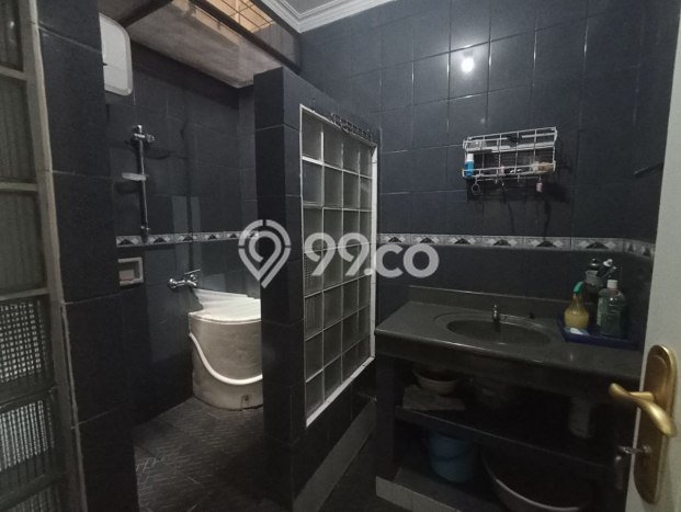 For Sale! Premium House LT 200m2 Desain Elegan di Cinere For Sale! Premium House LT 200m2 Desain Elegan di Cinere