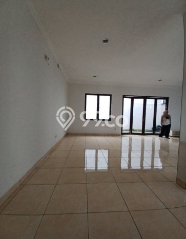 Jual Rumah Luas Megah Dengan View Cantik di Legenda Wisata, Bogor Jual Rumah Luas Megah Dengan View Cantik di Legenda Wisata, Bogor