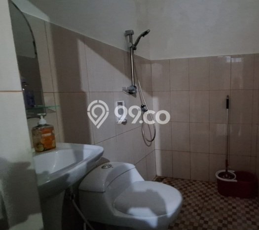Rumah Siap Pakai di , Bekasi, LT 126m2m² LB 205m2m² Rumah Siap Pakai di , Bekasi, LT 126m2m² LB 205m2m²