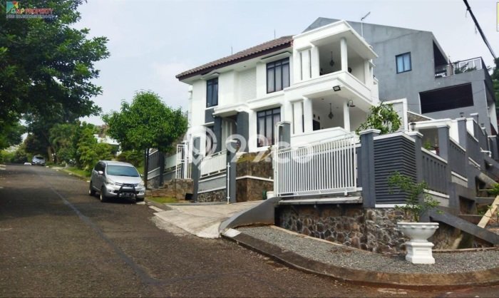 Hunian Elit LB 400m2 Siap Huni Desain Elegan di Cibubur, Bogor Hunian Elit LB 400m2 Siap Huni Desain Elegan di Cibubur, Bogor