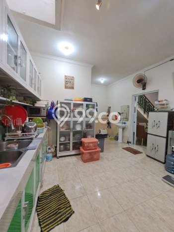 Dijual Rumah 4 Kamar Lokasi Ideal Nyaman dan Strategis di Bekasi Timur Dijual Rumah 4 Kamar Lokasi Ideal Nyaman dan Strategis di Bekasi Timur
