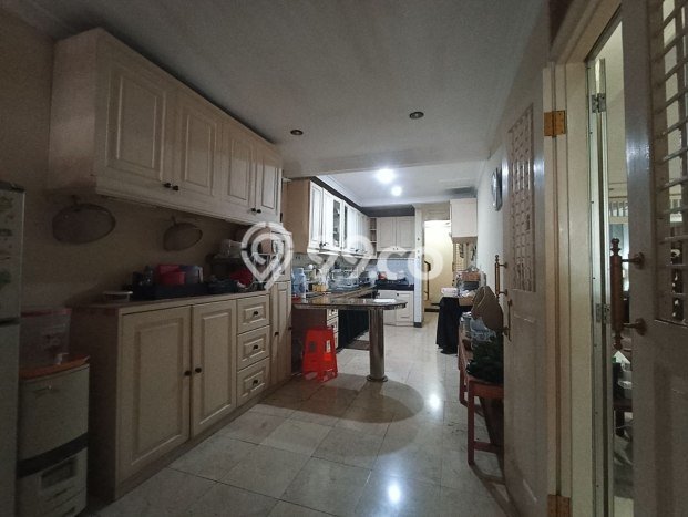 For Sale! Premium House LT 200m2 Desain Elegan di Cinere For Sale! Premium House LT 200m2 Desain Elegan di Cinere