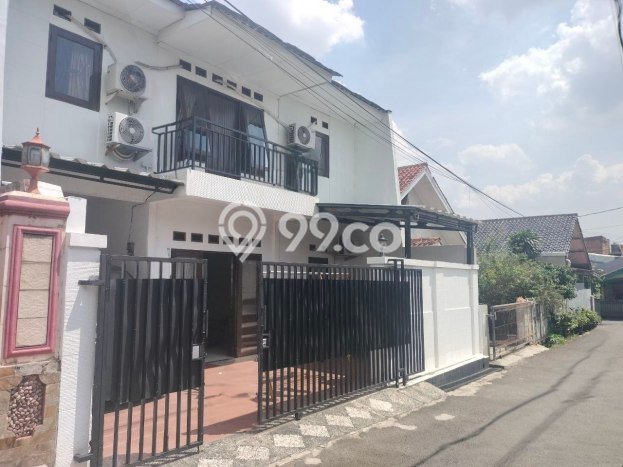 For Sale Rumah 4 Kamar Lokasi Strategis Bagus dan Strategis di Duren Sawit For Sale Rumah 4 Kamar Lokasi Strategis Bagus dan Strategis di Duren Sawit