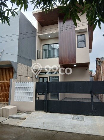 Rumah Strategis Modern Lb 120m2 di Bekasi Utara, Bekasi Rumah Strategis Modern Lb 120m2 di Bekasi Utara, Bekasi