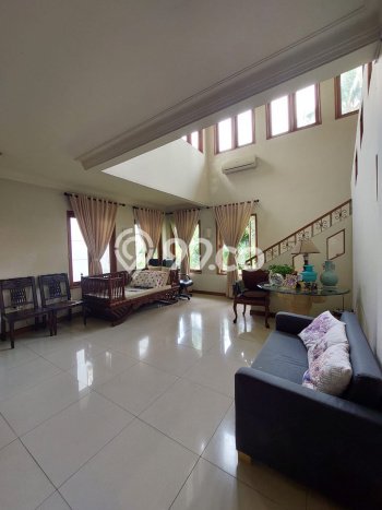 Ready to Use! Premium House LT 521m2 Desain Elegan di Bintaro Ready to Use! Premium House LT 521m2 Desain Elegan di Bintaro