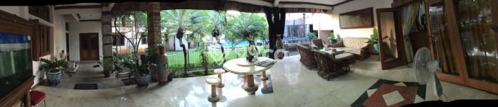 Ready to Use! Premium House LT 1600m2 Desain Elegan di Jati Padang Ready to Use! Premium House LT 1600m2 Desain Elegan di Jati Padang