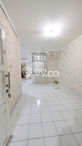 Dijual Hunian Rumah Terawat 4 Kamar di Citra Grand, Jakarta Timur Dijual Hunian Rumah Terawat 4 Kamar di Citra Grand, Jakarta Timur