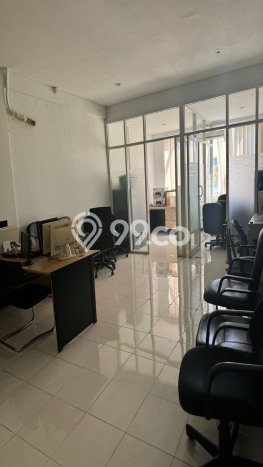 FOR RENT! Ruko di Kedung Baruk Cocok untuk Bisnis 250m2 FOR RENT! Ruko di Kedung Baruk Cocok untuk Bisnis 250m2
