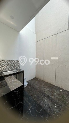 Dijual Rumah 3 Kamar Lokasi Ideal Bagus dan Strategis di Rungkut Dijual Rumah 3 Kamar Lokasi Ideal Bagus dan Strategis di Rungkut