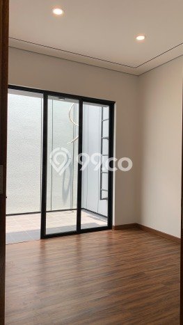 Rumah Terawat 4 KT 3 KM di Setra Duta, Bandung Rumah Terawat 4 KT 3 KM di Setra Duta, Bandung