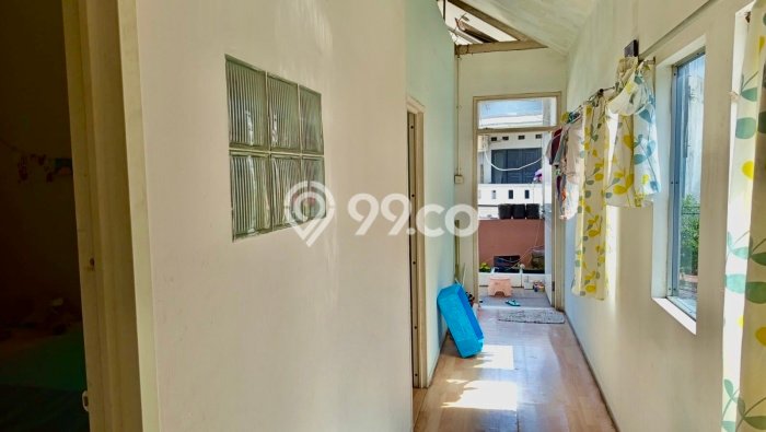 Ruko Dijual di Bandung LT 100m2 & LB 200m2 Lokasi Terbaik! Ruko Dijual di Bandung LT 100m2 & LB 200m2 Lokasi Terbaik!