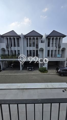Siap Huni Rumah Mewah 5 Kamar di BSD Dekat ke Mana Saja Siap Huni Rumah Mewah 5 Kamar di BSD Dekat ke Mana Saja