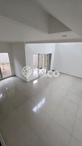 Rumah Elit Modern Siap Huni di Alam Sutera Tangerang Rumah Elit Modern Siap Huni di Alam Sutera Tangerang