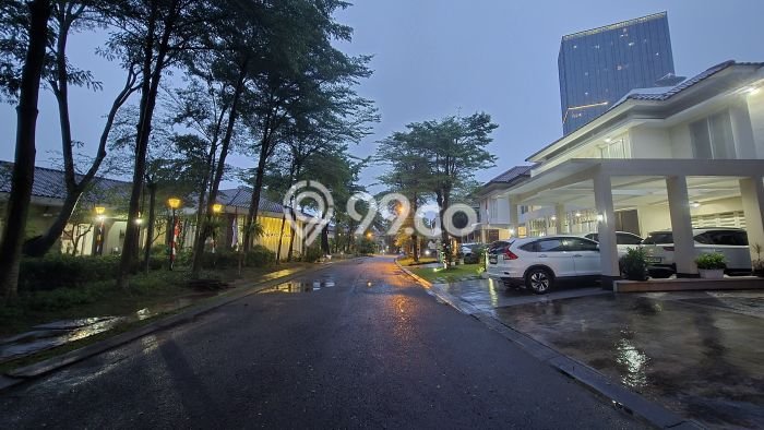 Ready to Use! Premium House LT 502m2 Desain Elegan di Alam Sutera Ready to Use! Premium House LT 502m2 Desain Elegan di Alam Sutera