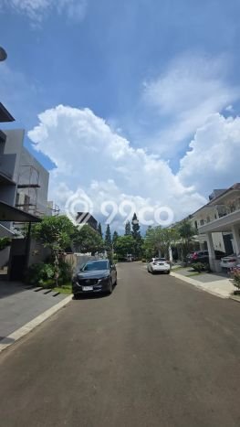 Rumah Elit Modern Siap Huni di Alam Sutera Tangerang Rumah Elit Modern Siap Huni di Alam Sutera Tangerang