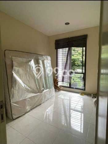 Ready to Use! Luxury House LT 200m2 Desain Elegan di Alam Sutera Ready to Use! Luxury House LT 200m2 Desain Elegan di Alam Sutera