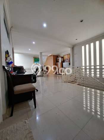 Rumah Luxury Modern Siap Huni di Villa Melati Mas Tangerang Selatan Rumah Luxury Modern Siap Huni di Villa Melati Mas Tangerang Selatan
