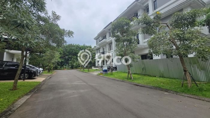 Rumah Elit LB 287m2 Siap Pakai Desain Elegan di Alam Sutera, Tangerang Rumah Elit LB 287m2 Siap Pakai Desain Elegan di Alam Sutera, Tangerang