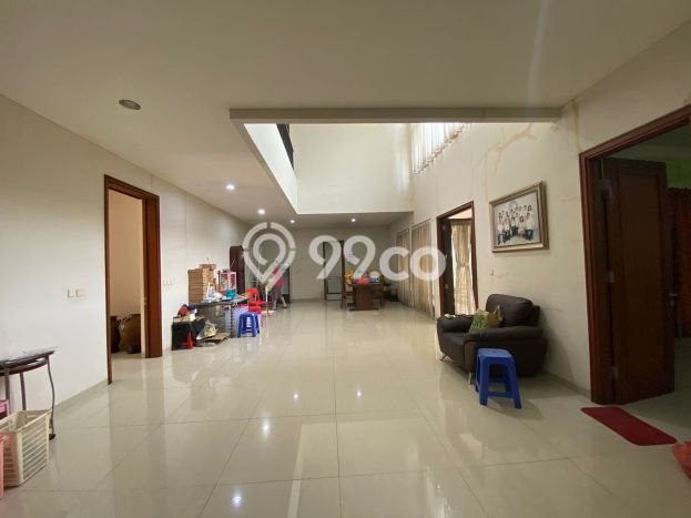 Hunian Mewah LB 349m2 Siap Pakai Desain Elegan di Alam Sutera, Tangerang Hunian Mewah LB 349m2 Siap Pakai Desain Elegan di Alam Sutera, Tangerang